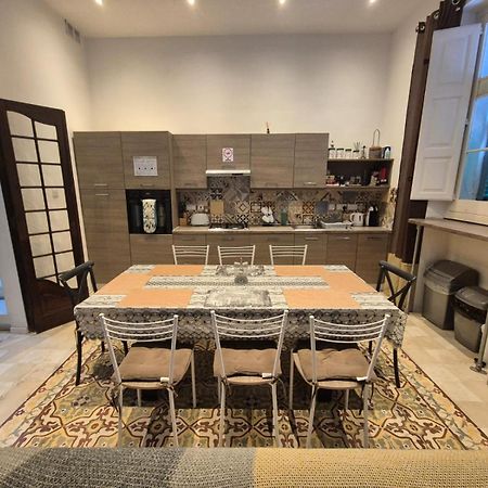 Spacious 4-Bedrooms Townhouse In Tas-Sliema Exteriör bild