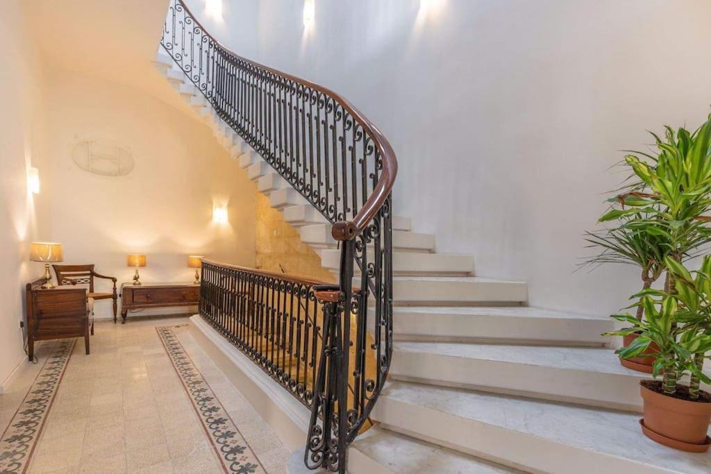 Spacious 4-Bedrooms Townhouse In Tas-Sliema Exteriör bild