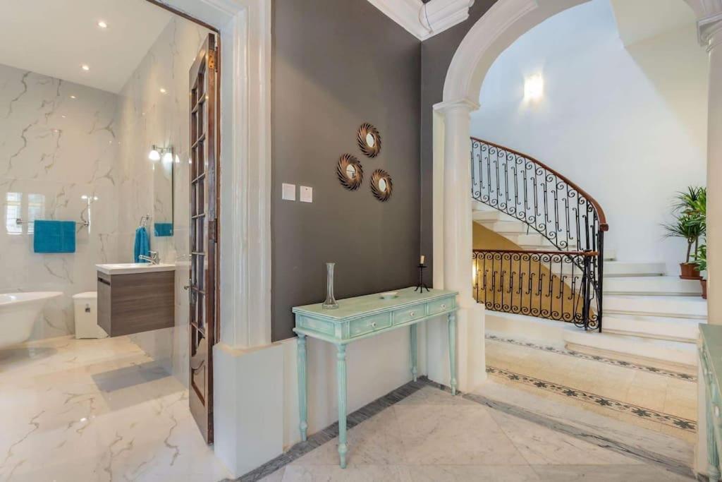 Spacious 4-Bedrooms Townhouse In Tas-Sliema Exteriör bild