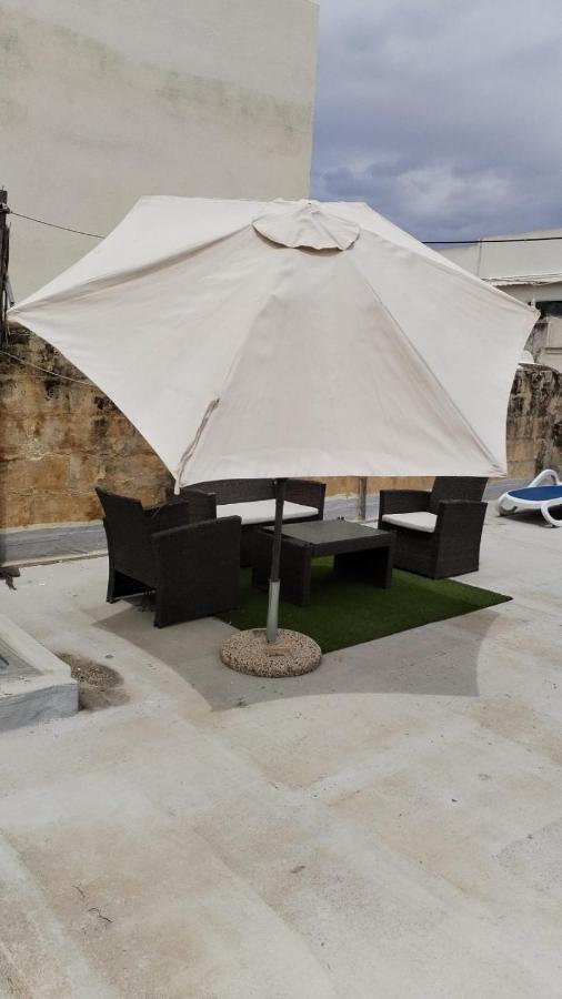 Spacious 4-Bedrooms Townhouse In Tas-Sliema Exteriör bild